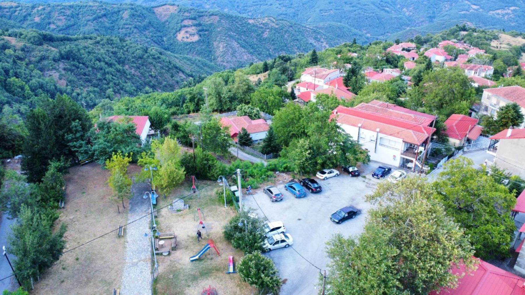 فندق Πανδοχείο Λίμνης Πλαστήρα Kastanéa المظهر الخارجي الصورة